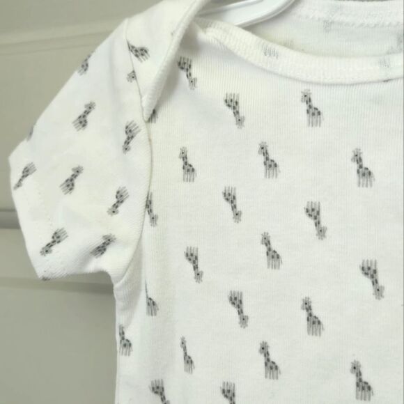3/$10 René Rofé White Baby Onesie - Picture 5 of 5